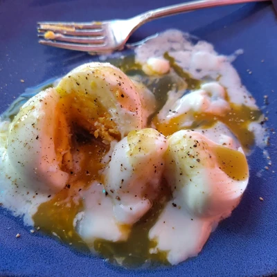 Perfect jammy microwave egg